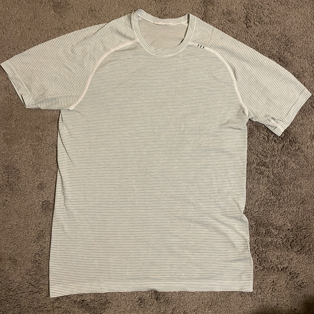 lululemon athletica Gray Striped Short Sleeve Tee
